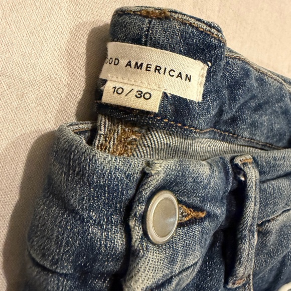 Good American Curve Straight Leg Jeans - Picture 2 of 4